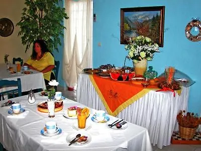 Rigas 2* Adamantas (Milos)